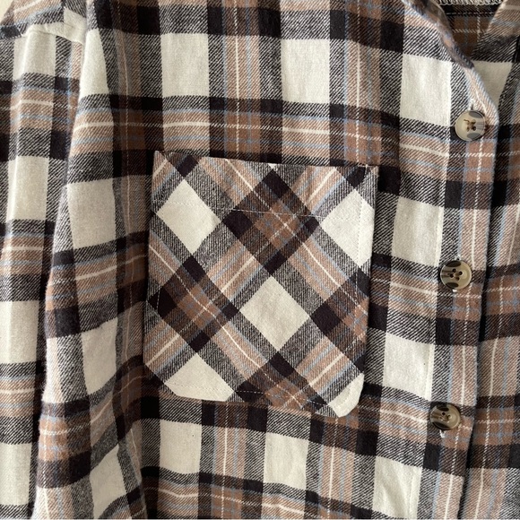Plaid Button-front Multicolor Oversized Flannel Shirt - Picture 3 of 6